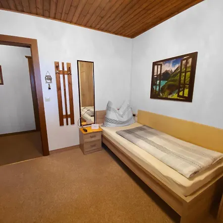 Quarto em Acomodações Particulares Haus Ratgeb *